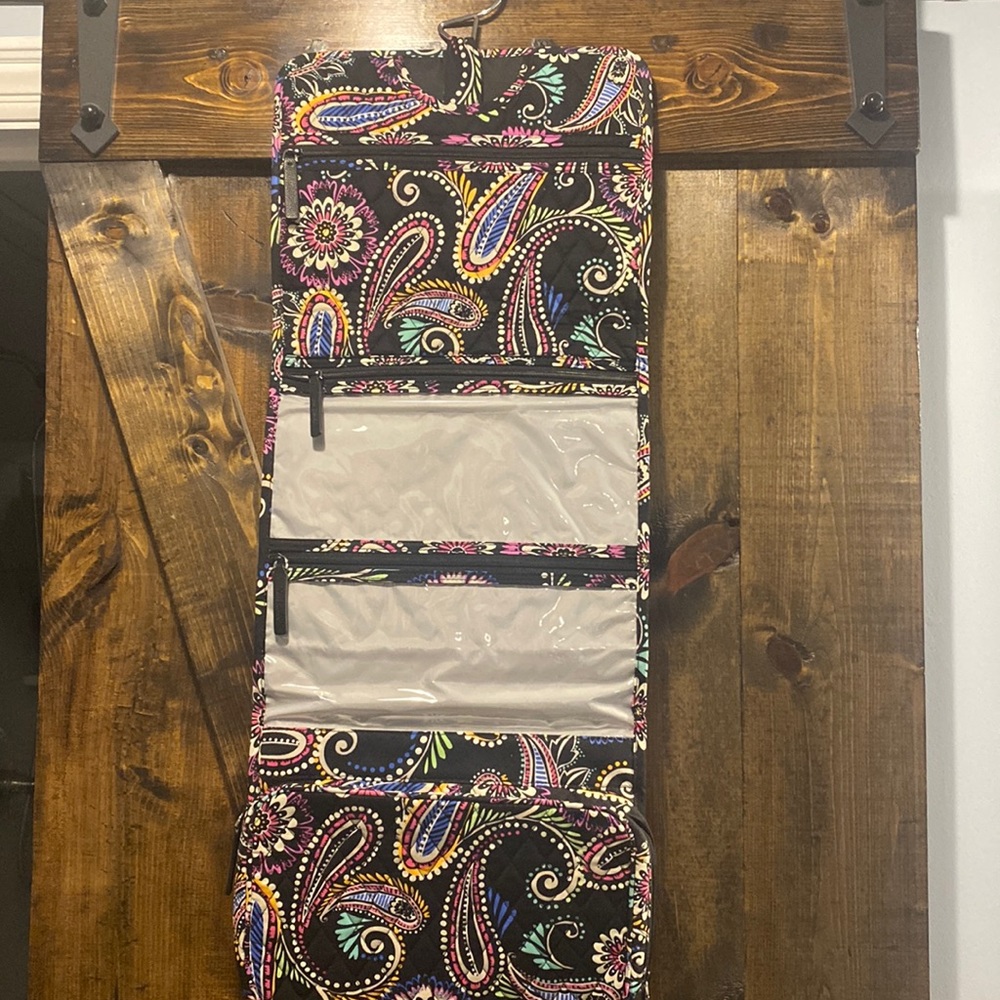 Vera Bradley  hanging travel organizer